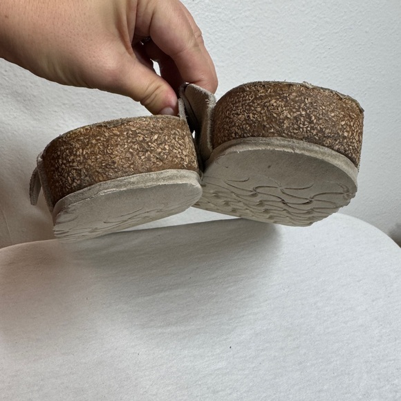 Birkenstock Boston Cream Soft Suede Leather Buckle Clogs Size 37 US Women’s 6.5 - Picture 10 of 14